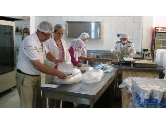 İzmit Belediyesi Acılara Ortak Oluyor