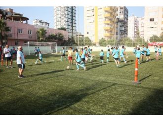 Futbolun Duayenlerinden Sözlü’ye Futbol Okulları Övgüsü