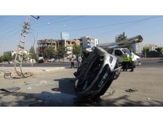 Takla Atan Araçta Yaralanan 4 Kişi Araçtan Çıkıp Kaza Yerinden Kaçtılar