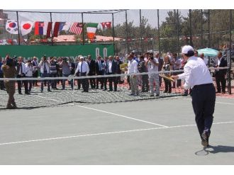 Erzurum’da Uluslararası Tenis Turnuvası Start Aldı