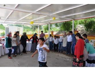 Engelli Çocuklar Piknikte Gönüllerince Eğlendi