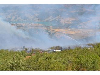 Tunceli’de Komando Tugayı Yakınlarında Yangın