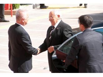 Milli Savunma Bakanı Vecdi Gönül Başkanlığındaki Heyet Chp Genel Merkezi’nde