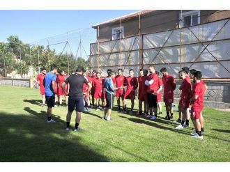 Karaman Belediyespor Yeni Sezonun İlk Antrenmanına Çıktı