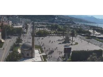 İzmir’de Bomba Paniği