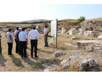 Vali Özkan, Pisidia Antiocheia Antik Kenti Gezdi