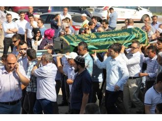 Kazada Hayatını Kaybeden Kan Merkezi Çalışanı Toprağa Verildi