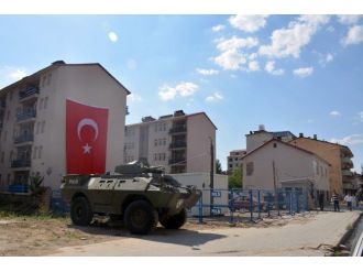 Roketli Saldırı Düzenlenen Polis Lojmanlarında Tadilat