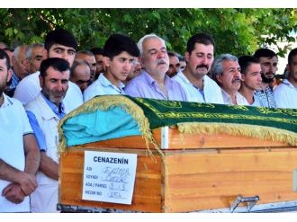 Okul Bahçesindeki Şişme Kaydırak Sonu Oldu