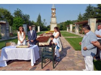 Tarihi Mekanda Tanıştılar O Mekanda Nikahları Kıyıldı