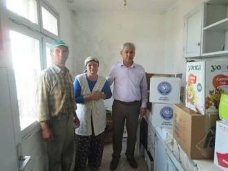 Evleri Yanan 2 Aileye Selendi Belediyesi Sahip Çıktı