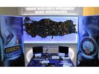 Sahte Kartlarla Atm’den Para Çeken Dolandırıcılara Suçüstü