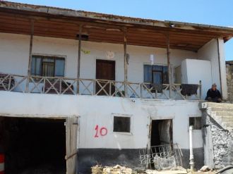 Bala’da “Deprem Hasarlı” Konutlar Yıkılıyor