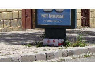 Kars’ta Şüpheli Koli Polisi Alarma Geçirdi