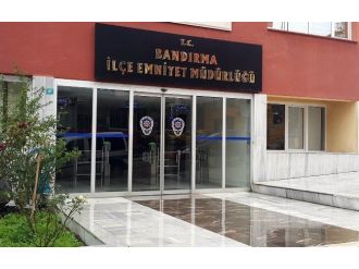 Şüpheli Çanta Bandırma’da Polisi Harekete Geçirdi