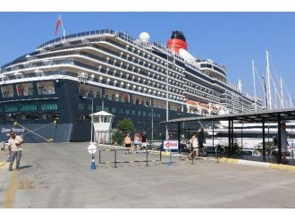 6 Yıldızlı Queen Victoria Marmaris’e Geldi