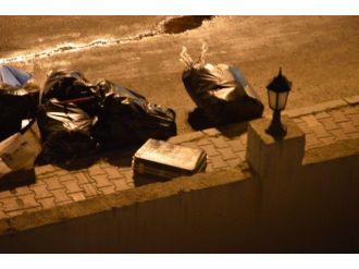 Çöpe Atılan Bavul Paniğe Neden Oldu