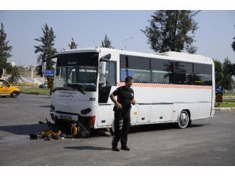 Motosiklet Hurdaya Döndü: 1 Ağır Yaralı