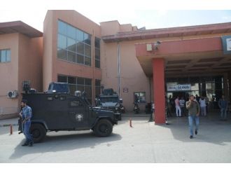 Polise Bombalı Saldırı: 3 Yaralı