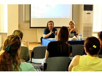 Karyek, Öğrencilerede Kapısını Açtı