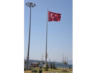 Avcı Ramadan Dev Türk Bayrağı İle Taçlandırıldı