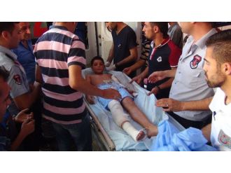 Buldukları Cisim Ellerinde Patlayan 2 Çocuk Yaralandı