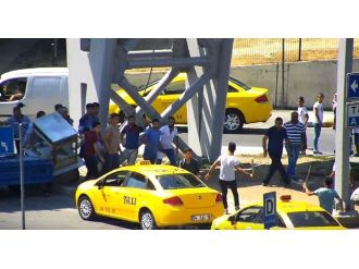 Denetim Yapan Zabıta Ekiplerine Bıçaklı Saldırı