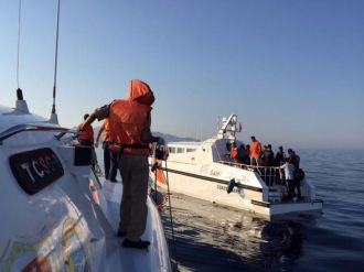 Ege Denizi’nde Bin 876 Kaçak Göçmen Kurtarıldı