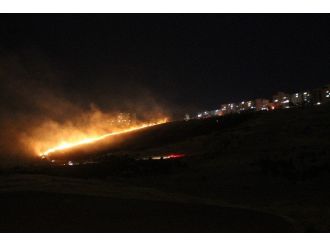 Başkent’te Gece, Yangınlarla Aydınlandı