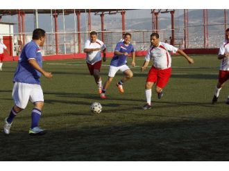 Bayraklı’da Dostluk Kazandı