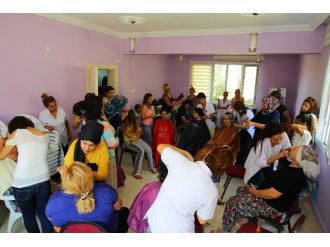 Buca‘da 7’den 70’e Ücretsiz Güzellik