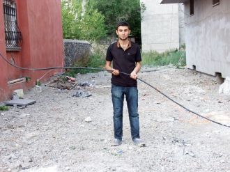 Telekom’un Bağlantı Kabloları Yerlerde