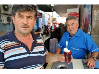 Aydınlıların Serinlemek İçin Doğal Klimayı Tercih Ediyor