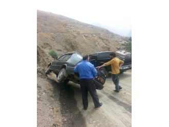 Direksiyon Hakimiyetini Kaybeden Sürücü Ölümden Döndü