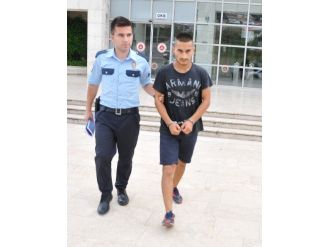 Antalya’da Bisiklet Hırsızı Turist Suçüstü Yakalandı