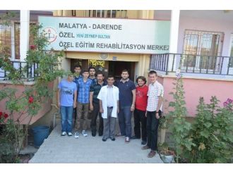Gençlerden, Rehabilitasyon Merkezine Ziyaret