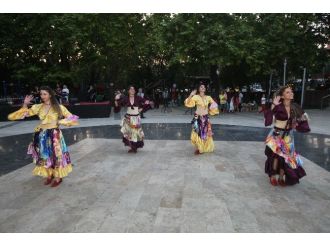 Yenimahalle’de Müzikli Geceler Başlıyor