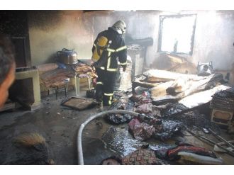 Adıyaman’da Odunlukta Çıkan Yangın Korkuttu