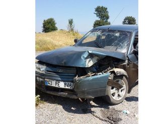 Hisarcık’ta Trafik Kazası: 2 Yaralı