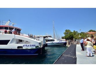 Dış Körfeze Yayılan İzmir Büyükşehir’in İlk Seferi Foça