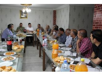 Kaymakam Büyükköse’ye Veda Yemeği