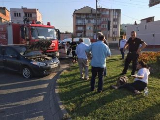 İtfaiye Aracı Kaza Yaptı: 2 Yaralı