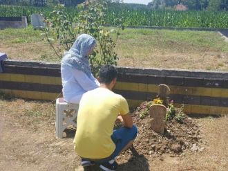 Kenan Sofuoğlu Oğlunun Mezarını Ziyaret Etti