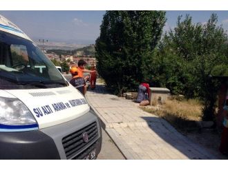 Boğulmaktan Son Anda Kurtuldu