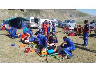 Umke Ekibi Toroslarda Kurtarma Tatbikatı Yaptı