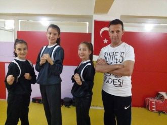 Tavşanlılı Minik Sporcular Türkiye Şampiyonası’nda