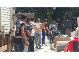 Başkent’te Bir Gecekonduda Askere Ve Polise Ait Malzemeler Bulundu