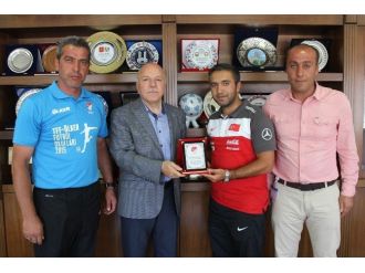 Tff’den Başkan Sekmen’e Teşekkür Plaketi