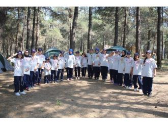 Kimsesiz Çocuklar Başakşehir İzci Kampı’nda Kardeşleriyle Buluştu