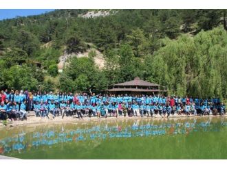 Gençlik Kampları Gençlere Tatil İmkanı Sunuyor